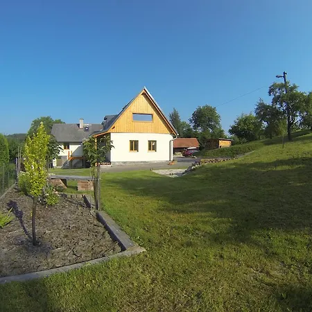 Apartment Mezi Sady Solnice